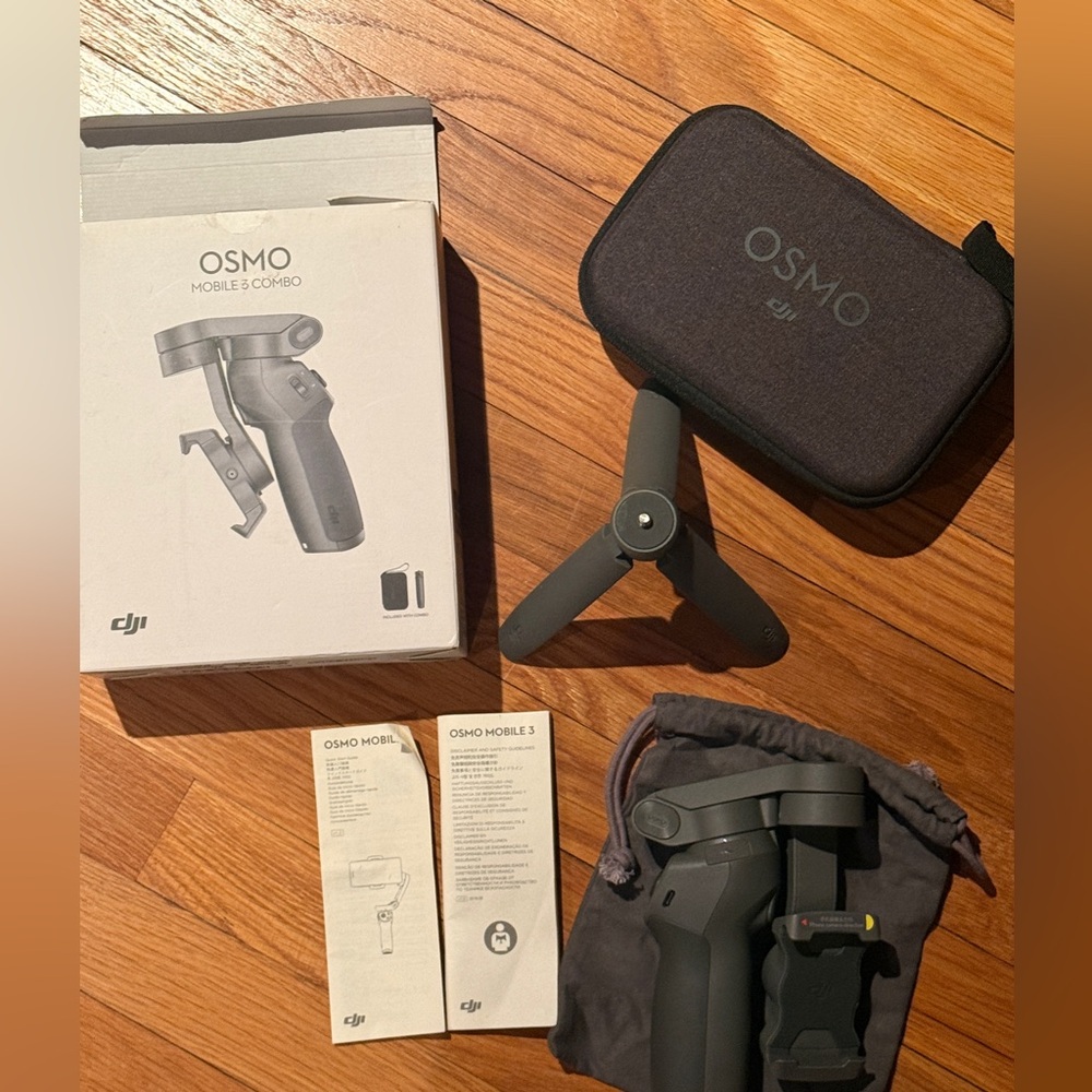 DJI Osmo Mobile 3 Combo Gray Handheld Smartphone Gimbal - Picture 4 of 4